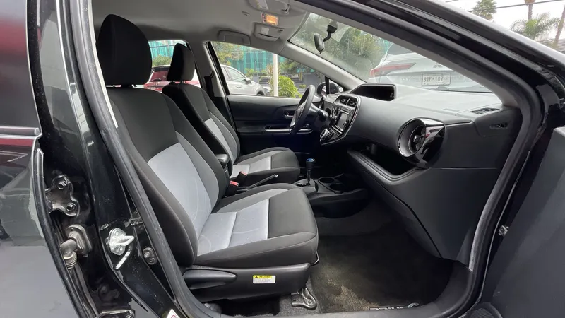 Toyota Prius C 2018
