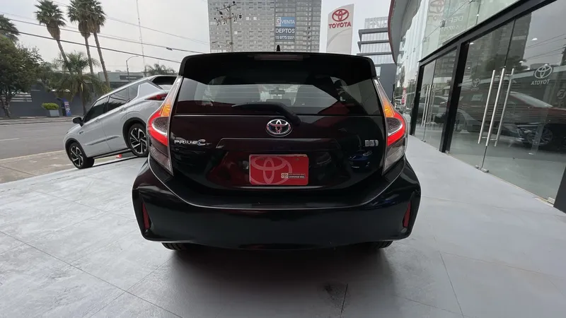 Toyota Prius C 2018