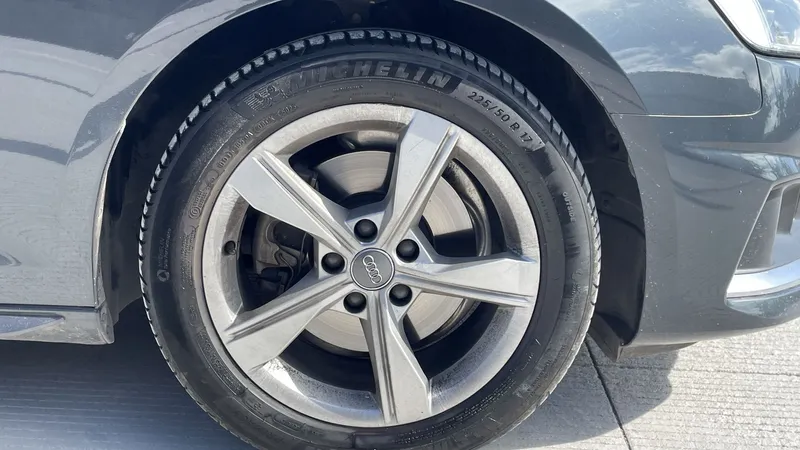 Audi A4 2021