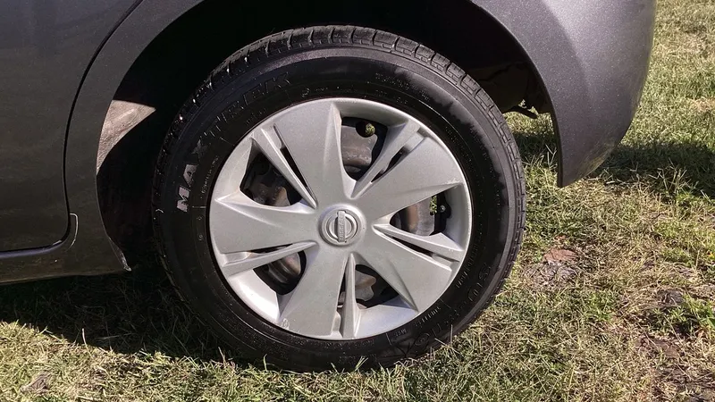 Nissan March 2018