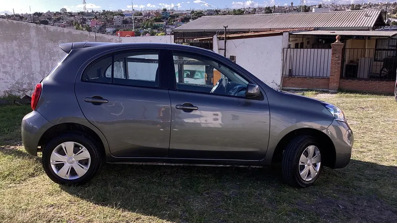 Nissan March 2018