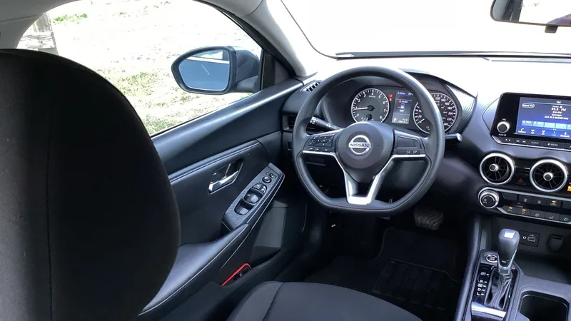 Nissan Sentra 2023
