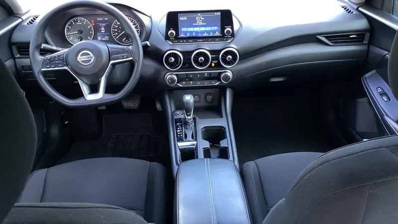 Nissan Sentra 2023