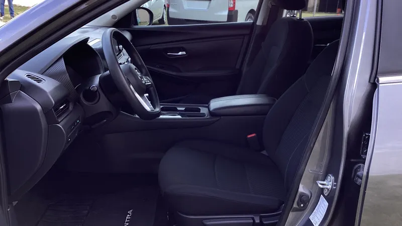 Nissan Sentra 2023