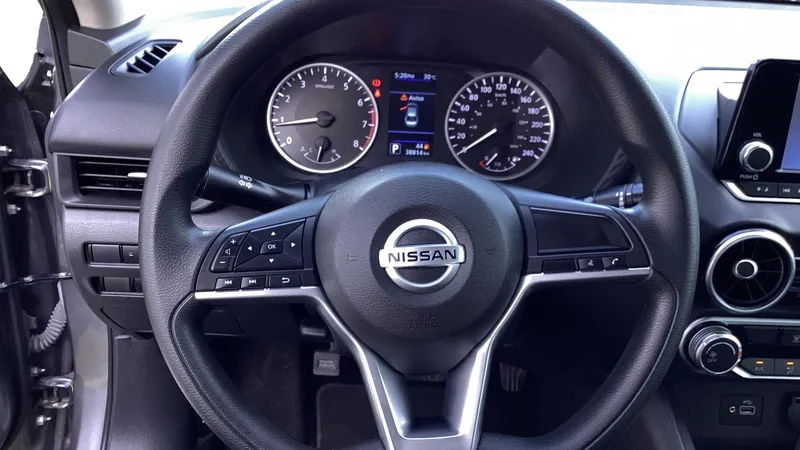 Nissan Sentra 2023