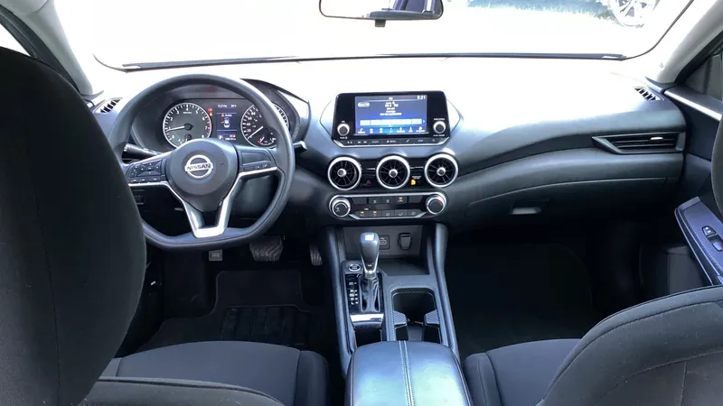 Nissan Sentra 2023