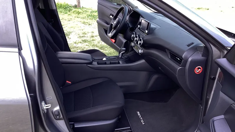 Nissan Sentra 2023