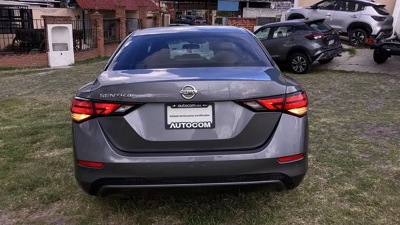 Nissan Sentra 2023