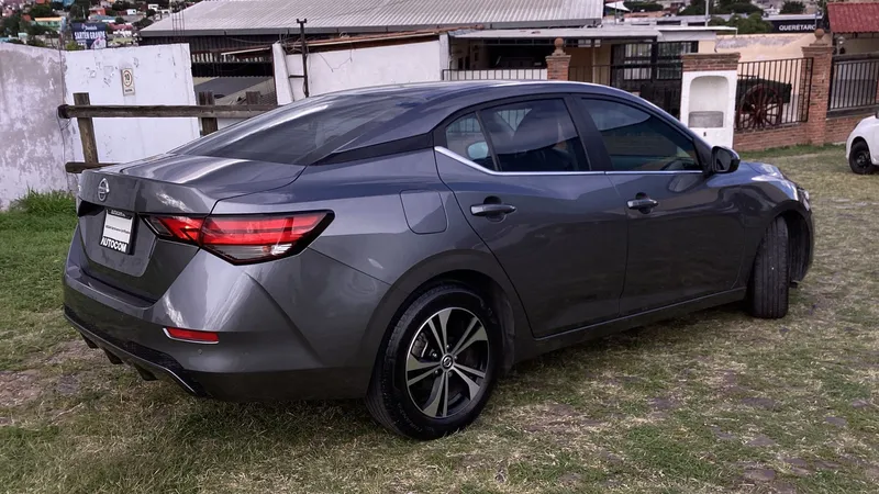 Nissan Sentra 2023