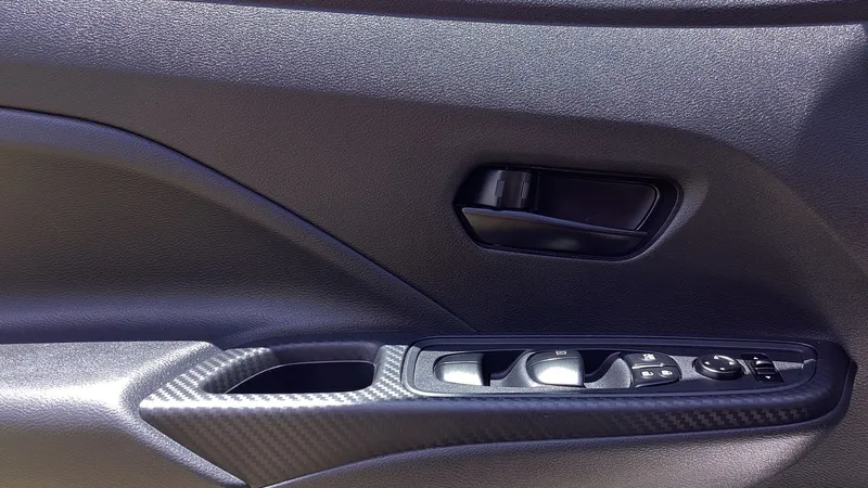 Nissan Versa 2024