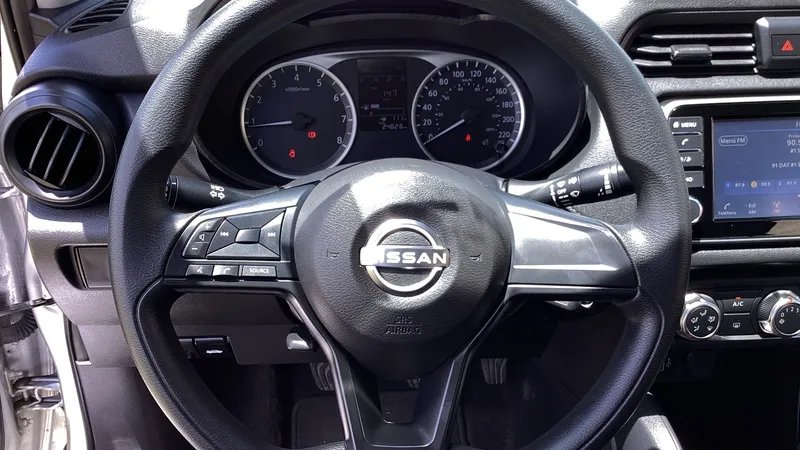 Nissan Versa 2024
