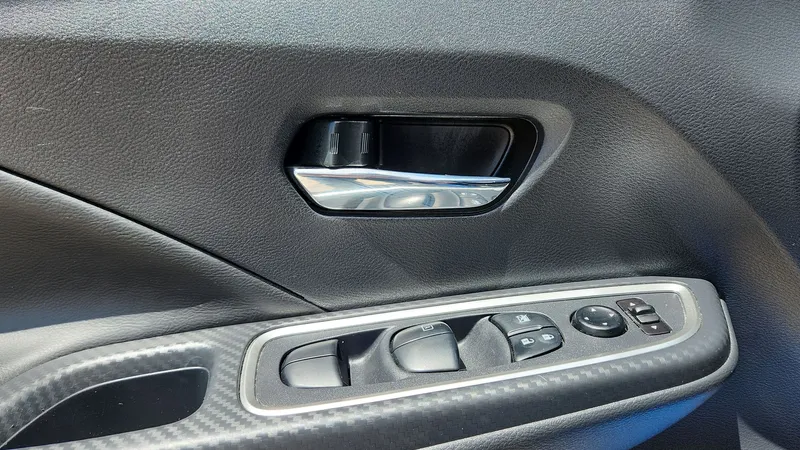 Nissan Versa 2024