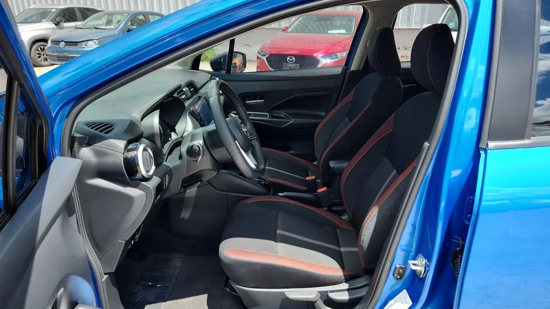 Nissan Versa 2024
