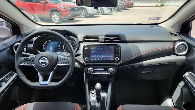 Nissan Versa 2024