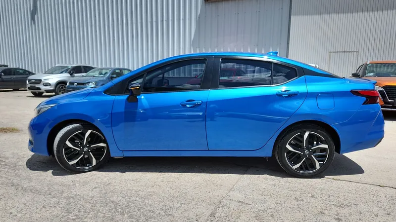 Nissan Versa 2024