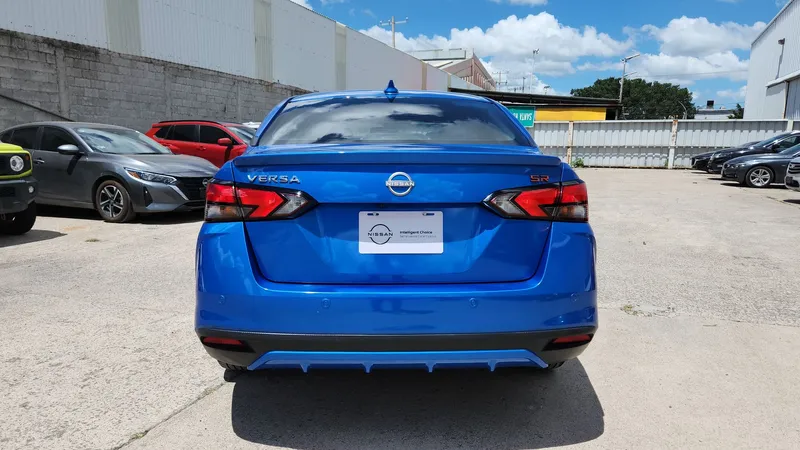 Nissan Versa 2024