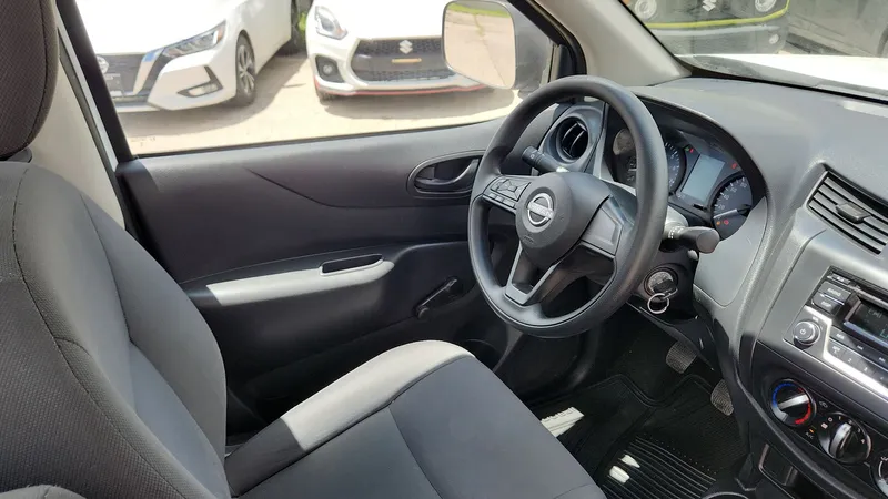 Nissan Np300 2024