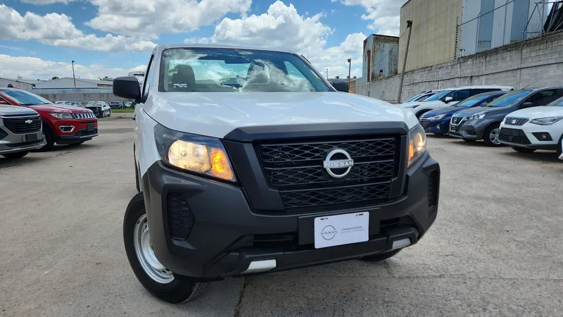 Nissan Np300 2024