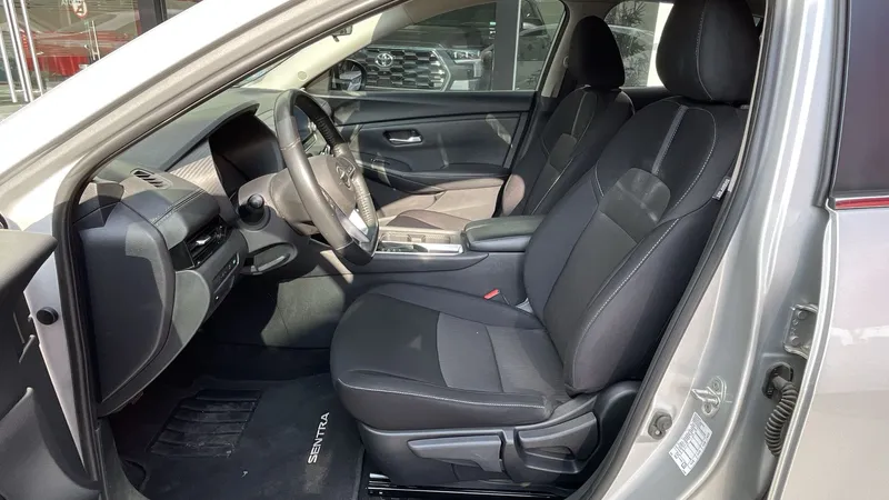 Nissan Sentra 2023