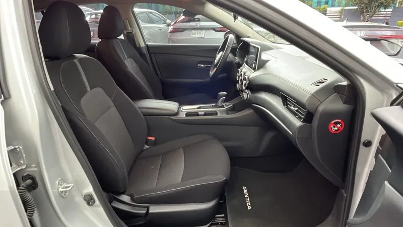 Nissan Sentra 2023