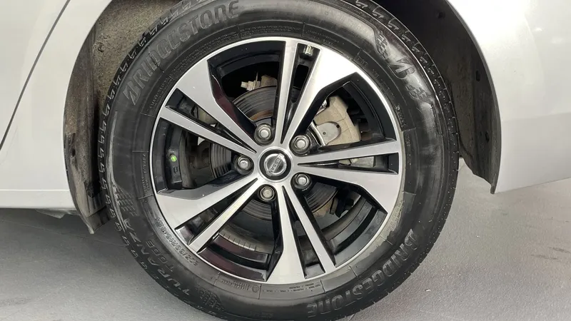 Nissan Sentra 2023