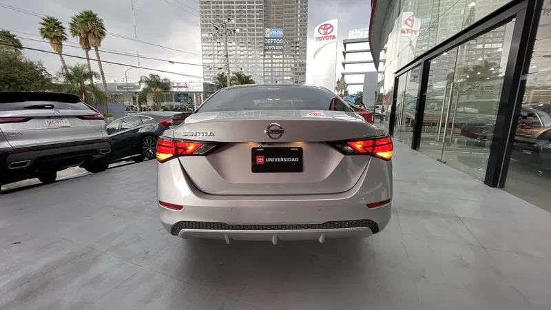 Nissan Sentra 2023