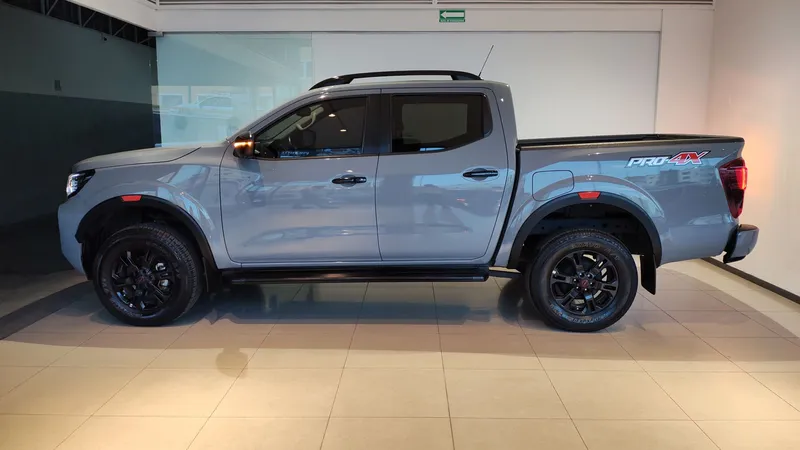 Nissan Frontier 2023