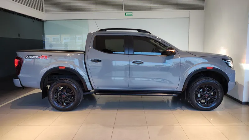 Nissan Frontier 2023