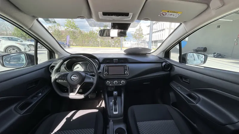 Nissan Versa 2023