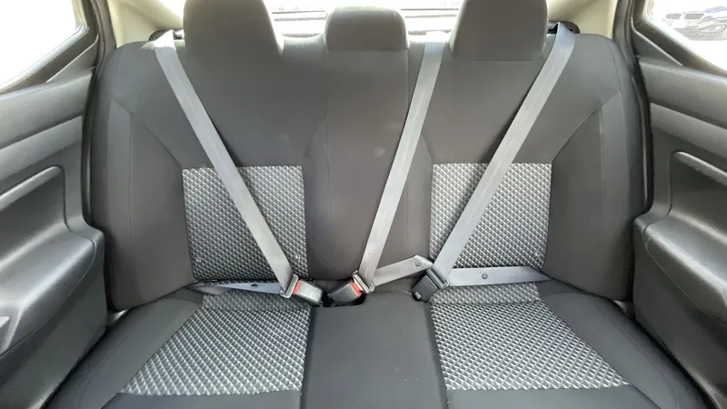 Nissan Versa 2023