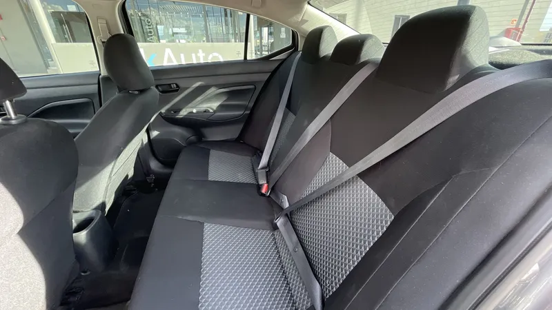 Nissan Versa 2023