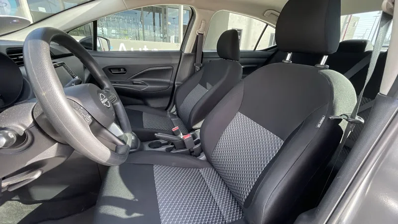 Nissan Versa 2023