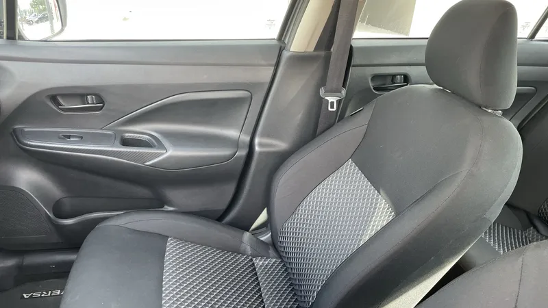Nissan Versa 2023