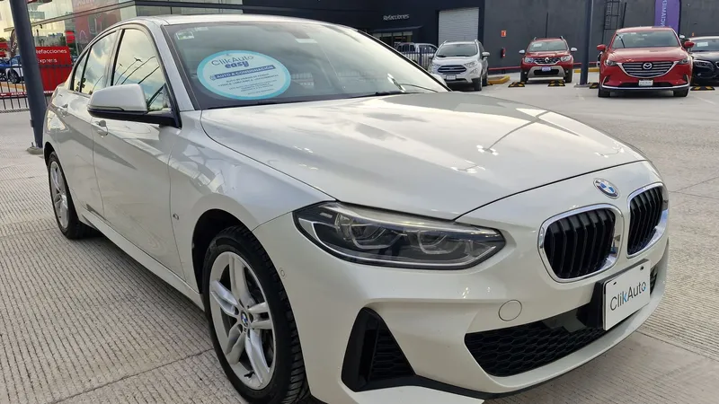 Bmw Serie 1 Sedán 2021
