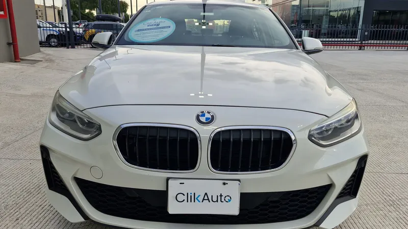 Bmw Serie 1 Sedán 2021