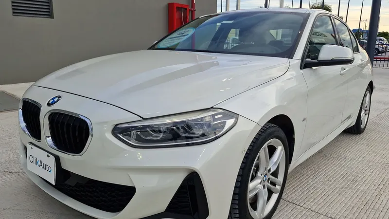 Bmw Serie 1 Sedán 2021