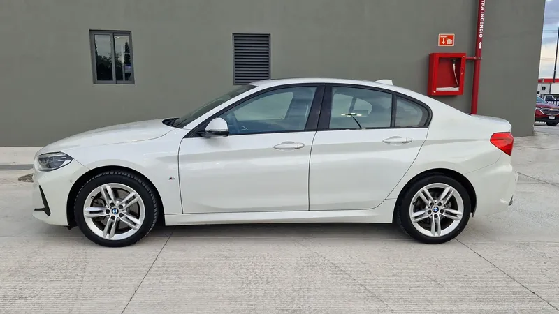 Bmw Serie 1 Sedán 2021