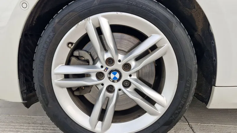 Bmw Serie 1 Sedán 2021