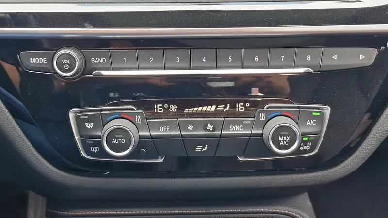 Bmw Serie 1 Sedán 2021