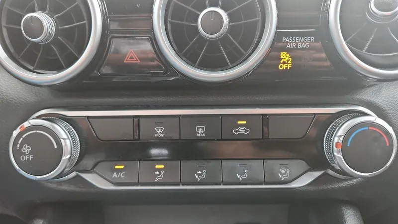 Nissan Sentra 2023