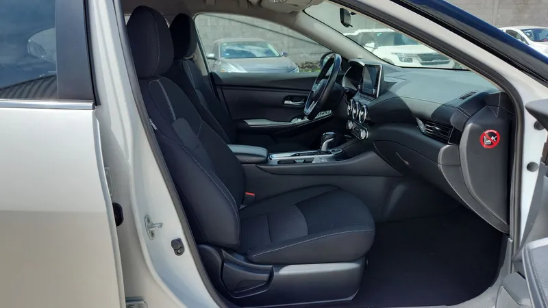 Nissan Sentra 2023