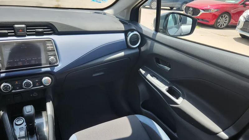Nissan Versa 2023