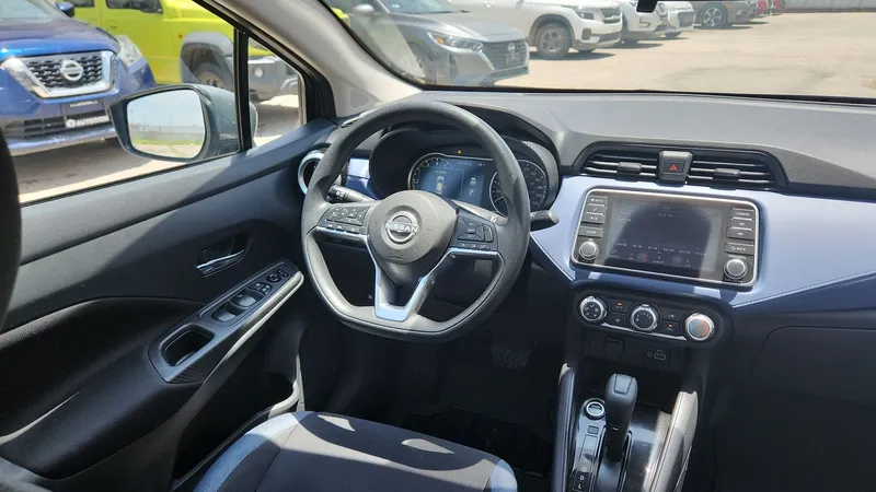 Nissan Versa 2023