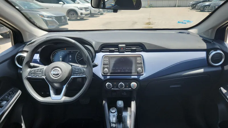 Nissan Versa 2023