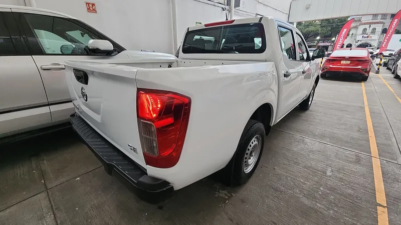Nissan Np300 2020