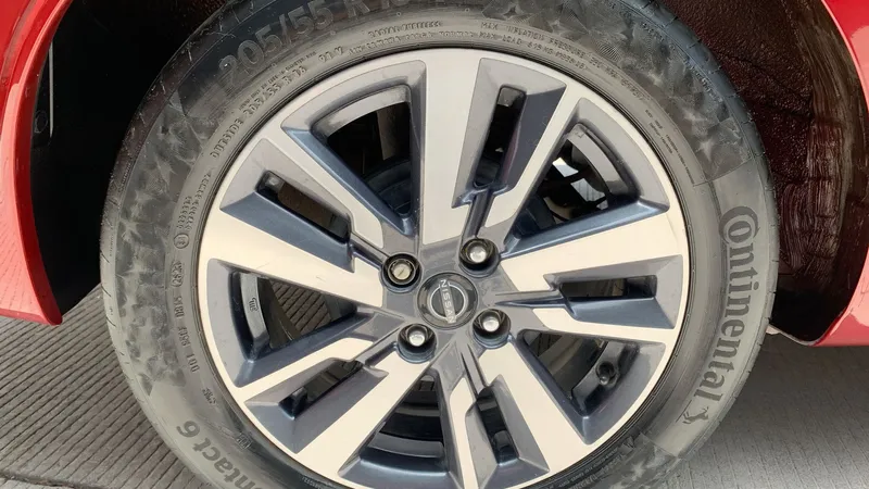 Nissan Versa 2023