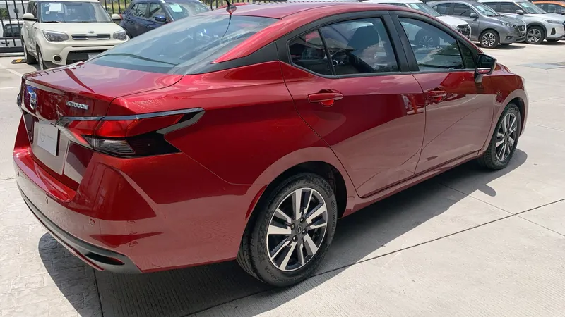 Nissan Versa 2023