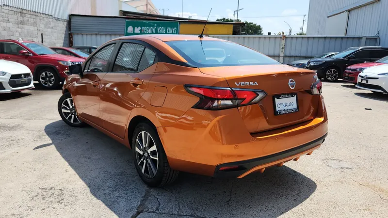 Nissan Versa 2022