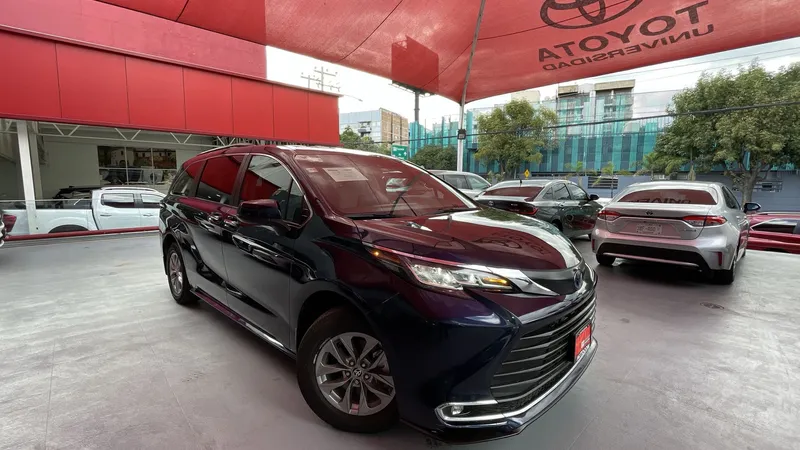 Toyota Sienna 2022