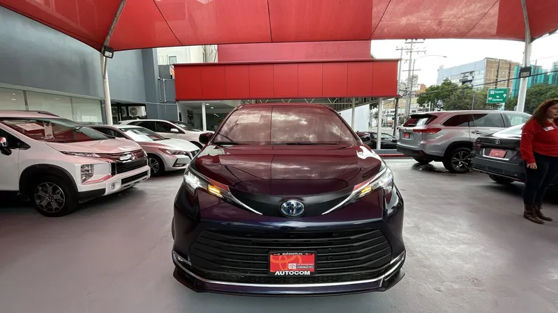 Toyota Sienna 2022